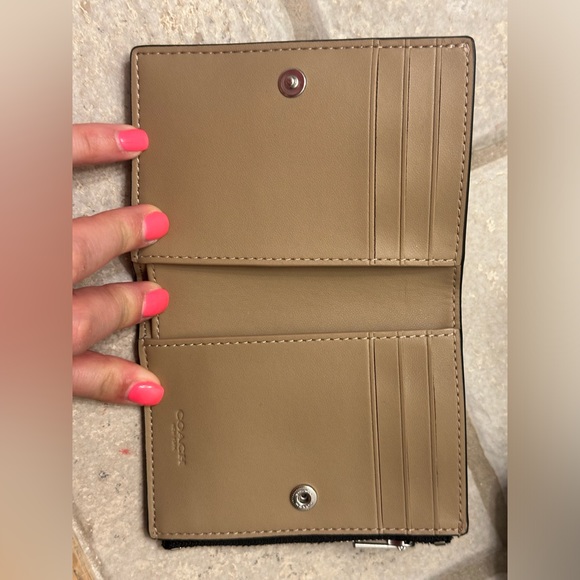 NWT - Coach Snap Wallet - Picture 3 of 6